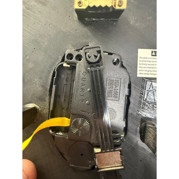 Allen Designs Studio Red Yarn Ball Knitting Wall Clock Heart missing Pendulum - Picture 6 of 7